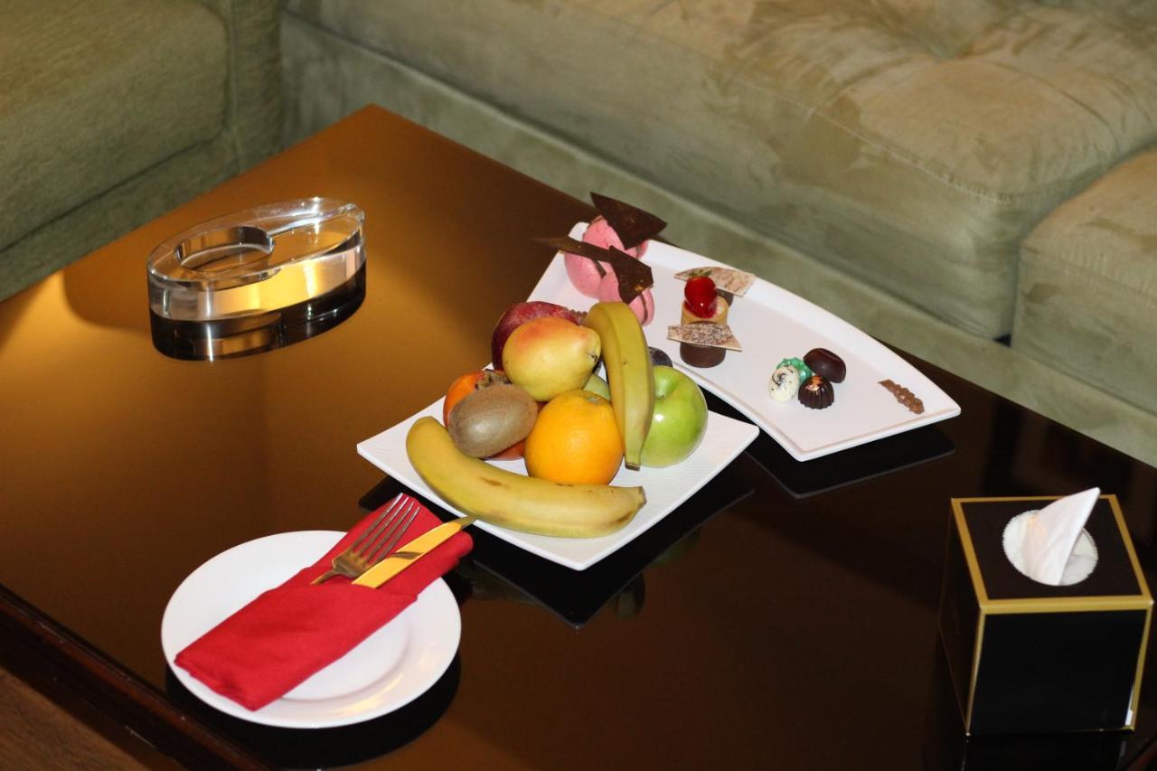 Oryx Hotel Akaba Kültér fotó Fruit plate